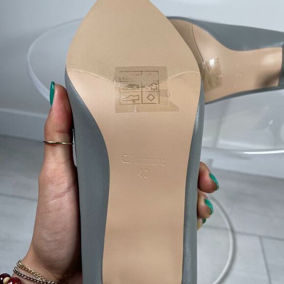 C.Paravano Women's UK 40/US 9-9.5 Kitten Heel Pumps Leather Grey Buckle Business - Picture 12 of 12